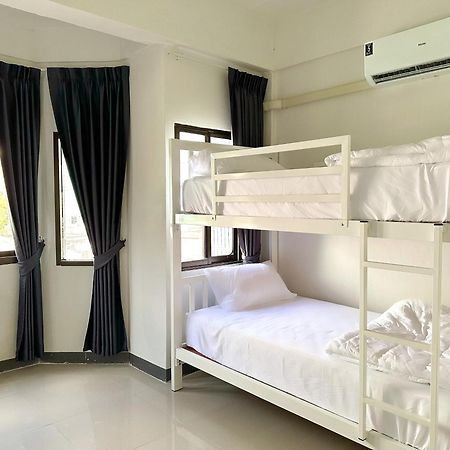 Montana Hotel & Hostel Phuket Karon Ngoại thất bức ảnh