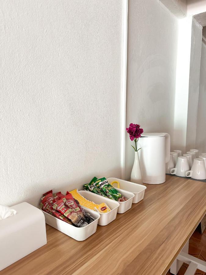 Montana Hotel & Hostel Phuket Karon Ngoại thất bức ảnh