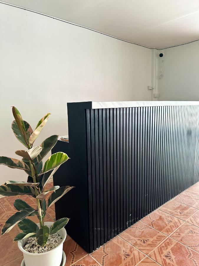Montana Hotel & Hostel Phuket Karon Ngoại thất bức ảnh