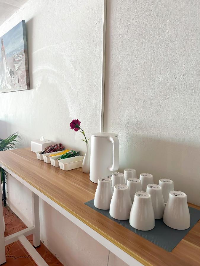 Montana Hotel & Hostel Phuket Karon Ngoại thất bức ảnh