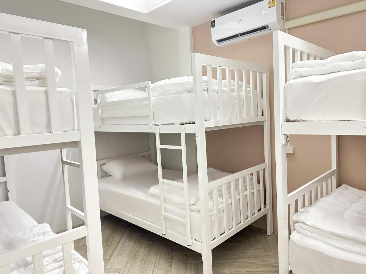 Montana Hotel & Hostel Phuket Karon Ngoại thất bức ảnh