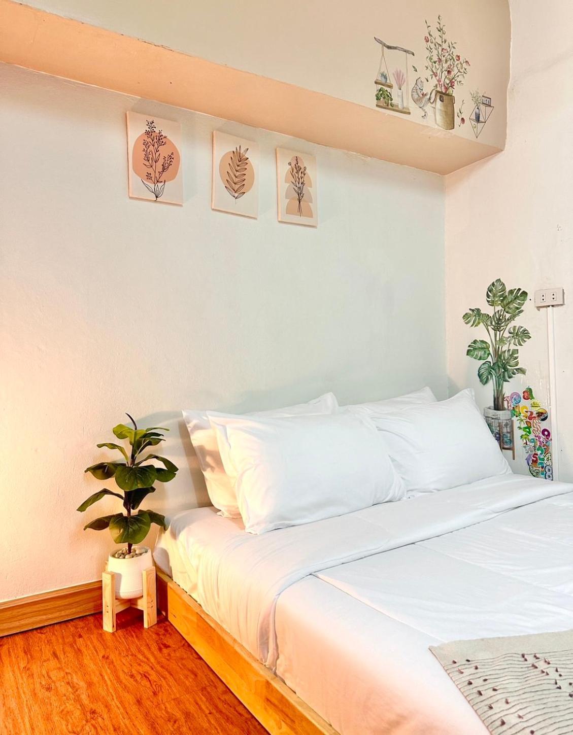 Montana Hotel & Hostel Phuket Karon Ngoại thất bức ảnh