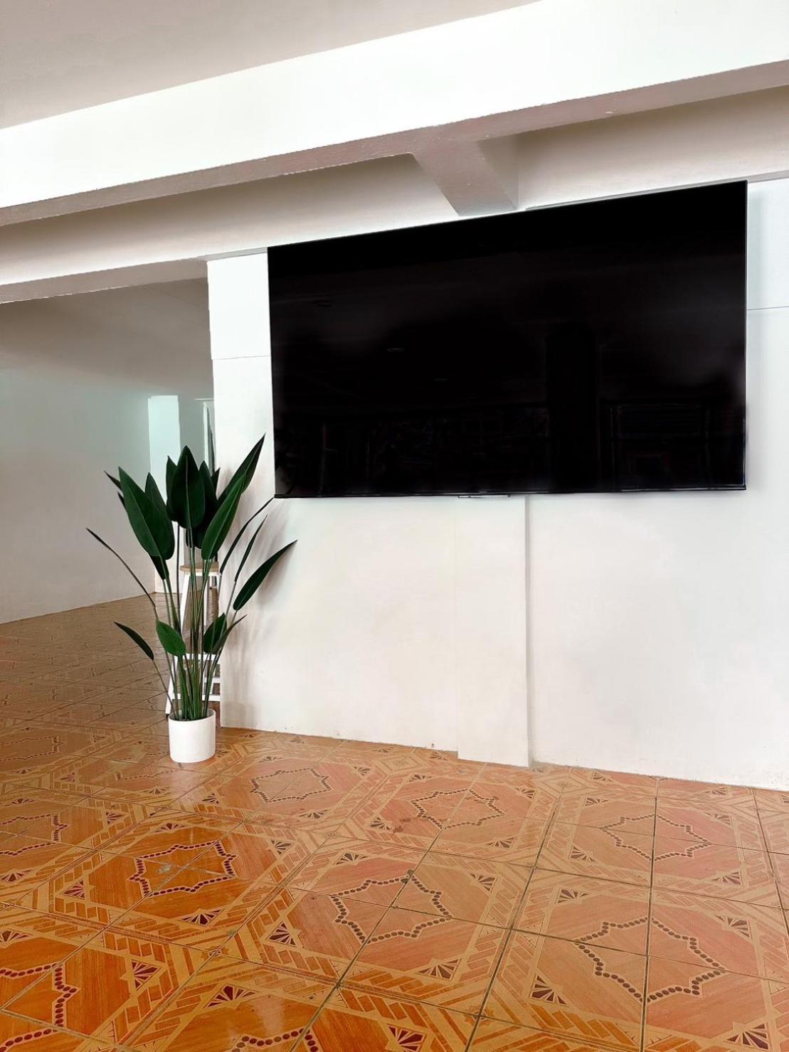 Montana Hotel & Hostel Phuket Karon Ngoại thất bức ảnh