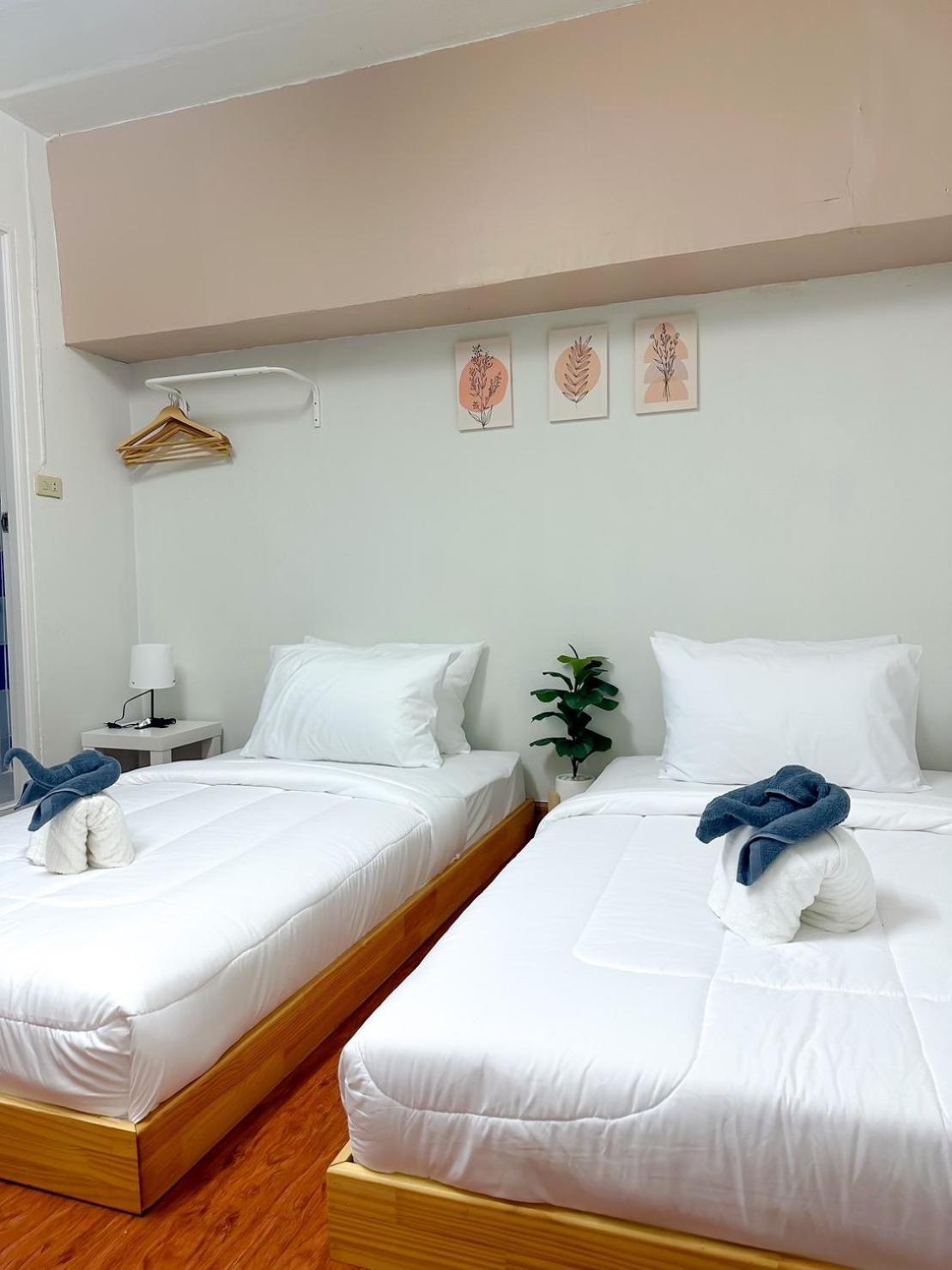 Montana Hotel & Hostel Phuket Karon Ngoại thất bức ảnh