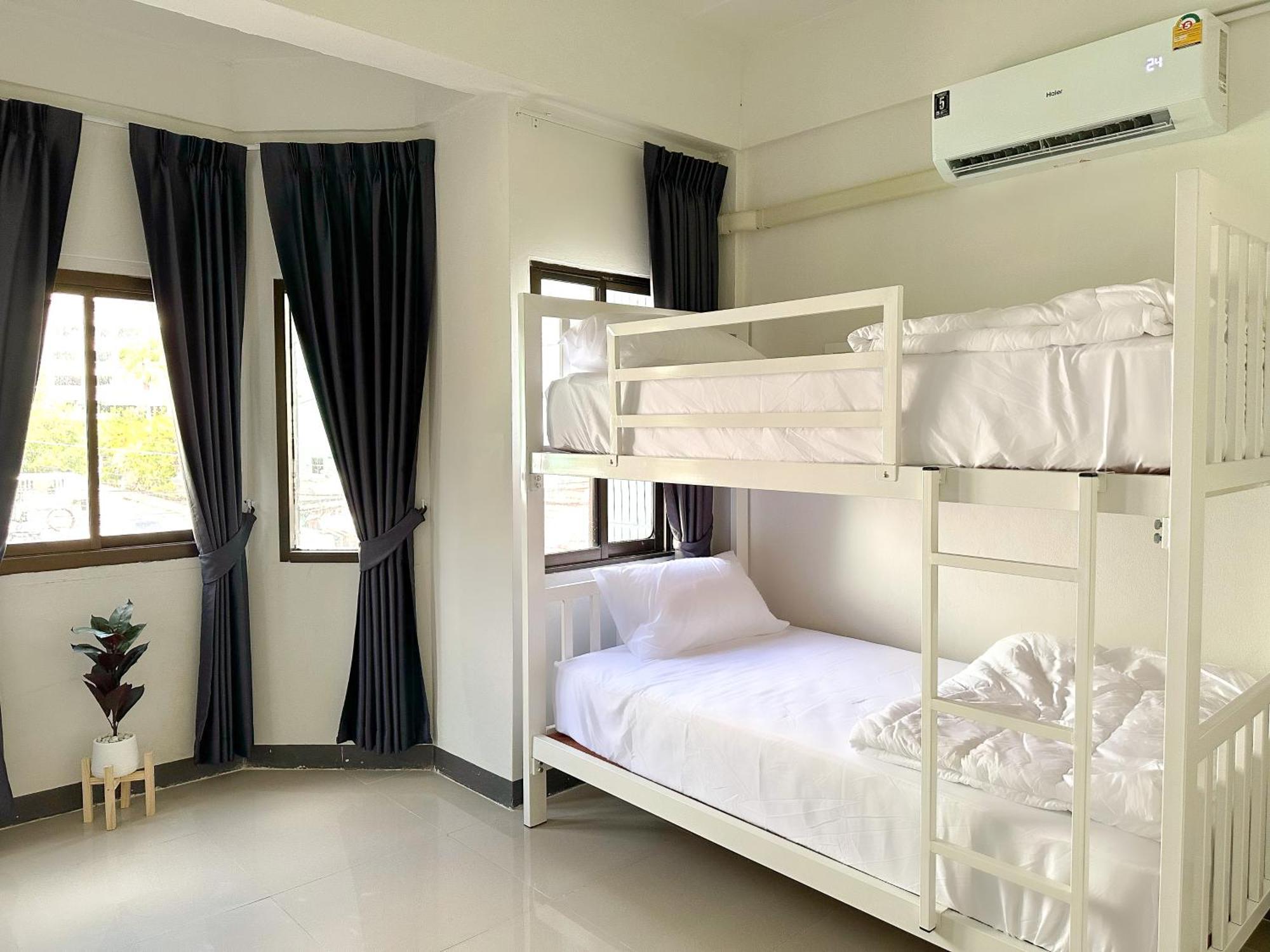 Montana Hotel & Hostel Phuket Karon Ngoại thất bức ảnh